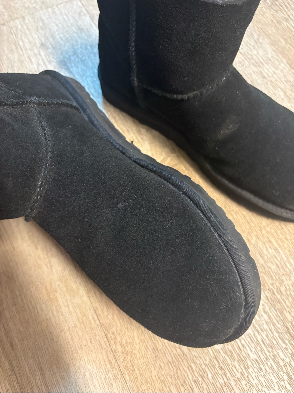 UGG BLACK MINI BAILEY LOGO STRAP WOMENS SIZE 11 BOOTS - Picture 10 of 10